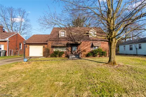 951 S Hazelwood, Youngstown, OH 44509