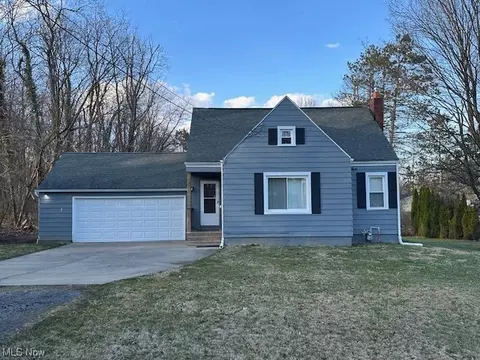 704 Ravine, Youngstown, OH 44505