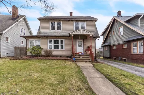 841 Woodbine SE, Warren, OH 44484