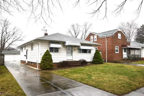 18402 Flamingo Ave, Cleveland, OH 44135