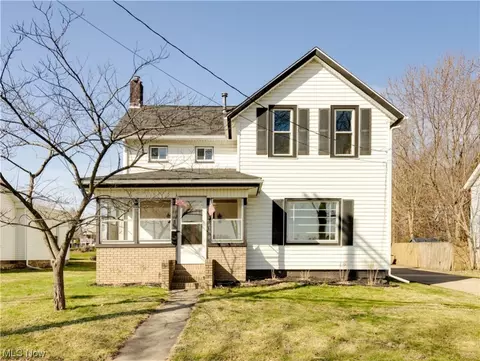 300 Gates St, Doylestown, OH 44230