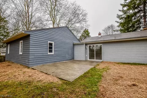 Exterior - 3424 Brunk Rd, Akron, OH 44312 photo 3 of 10