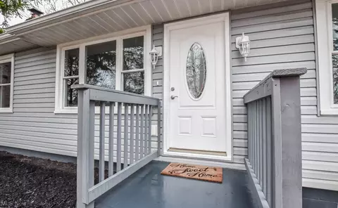 Exterior - 3424 Brunk Rd, Akron, OH 44312 photo 8 of 10