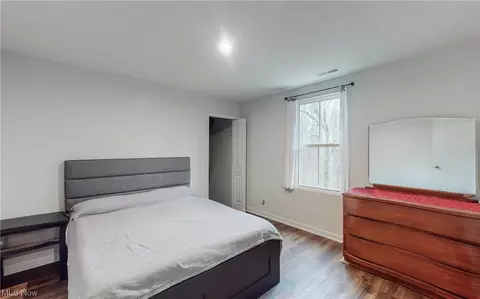 Bedroom - 269 Karson Dr, Akron, OH 44312 photo 3 of 5