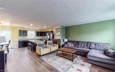 Living - 269 Karson Dr, Akron, OH 44312 photo 2 of 3