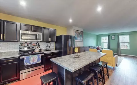 Kitchen - 269 Karson Dr, Akron, OH 44312 photo 2 of 4