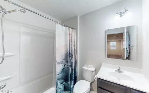 Bath - 269 Karson Dr, Akron, OH 44312 photo 3 of 3