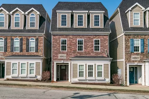 38103 Euclid Ave, Willoughby, OH 44094