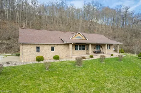 65450 Willow Grove Rd, Bellaire, OH 43906