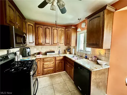 117 S Cadillac, Boardman, OH 44512 photo 6