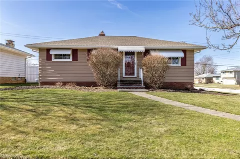 5404 Dartmouth Dr, Parma, OH 44129