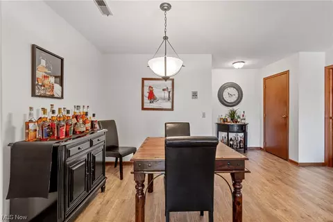 Dining - 1818 Harbour Cir NW #12C, Canton, OH 44708 photo 4 of 4