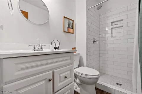 Bath - 1818 Harbour Cir NW #12C, Canton, OH 44708 photo 2 of 2