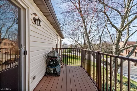 Exterior - 1818 Harbour Cir NW #12C, Canton, OH 44708 photo 3 of 4