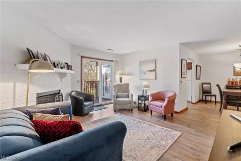 Living - 1818 Harbour Cir NW #12C, Canton, OH 44708 photo 5 of 5