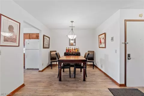 Dining - 1818 Harbour Cir NW #12C, Canton, OH 44708 photo 3 of 4