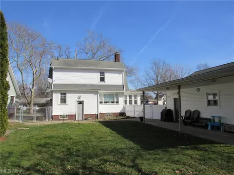 Exterior - 615 Myrtle Ave, Ashtabula, OH 44004 photo 5 of 7