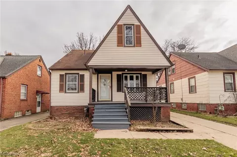 2415 Grovewood Ave, Parma, OH 44134