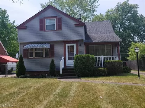 6710 Greenleaf Ave, Parma Heights, OH 44130