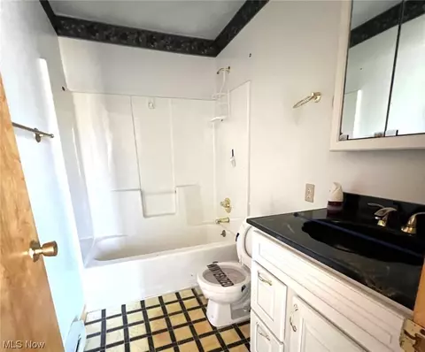 Bath - 46292 Cedar Way, Rogers, OH 44455 photo 2 of 2