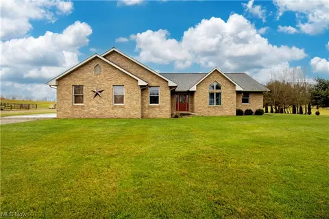 8084 Millbrook Rd, Shreve, OH 44676