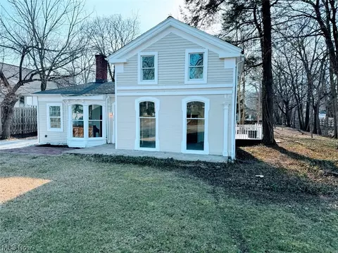 239 Mentor Ave, Painesville, OH 44077