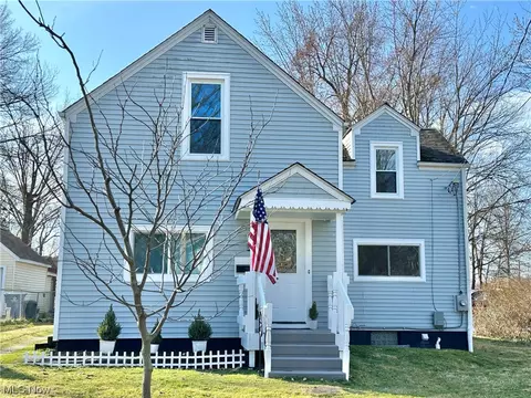 124 W Elm St, Kent, OH 44240