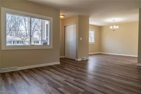 Living - 451 Concord Ave, Elyria, OH 44035 photo 1 of 3