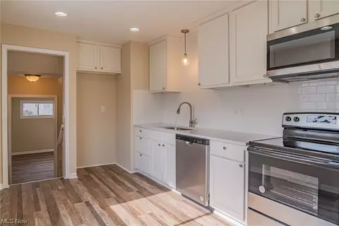 Kitchen - 451 Concord Ave, Elyria, OH 44035 photo 1 of 2