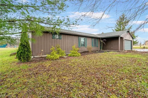 4104 Mcclintocksburg Rd, Diamond, OH 44412