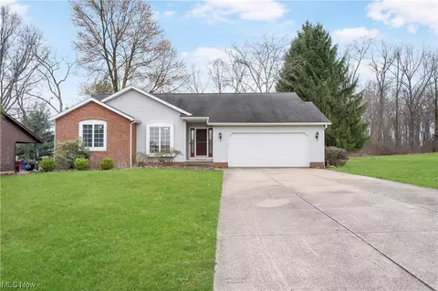 760 Austin Dr, Barberton, OH 44203