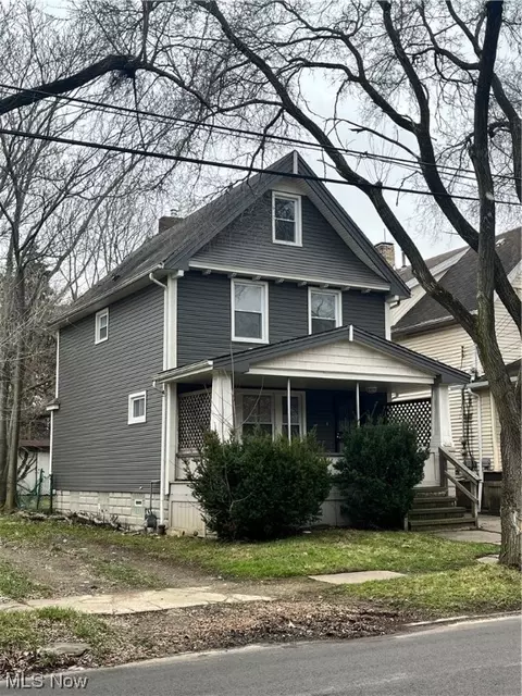 3445 W 54th St, Cleveland, OH 44102