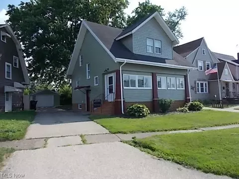 527 Ohio St, Elyria, OH 44035
