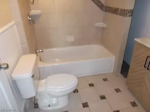 527 Ohio St, Elyria, OH 44035 photo 16