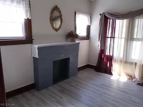 527 Ohio St, Elyria, OH 44035 photo 12