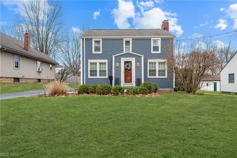 601 E Liberty St, Hubbard, OH 44425