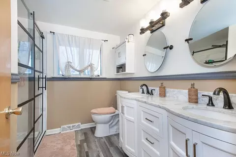 Bath - 41859 Earlene Ct, Elyria, OH 44035 photo 1 of 2