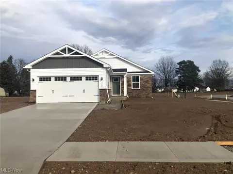 310 Ridgewater Dr, Elyria, OH 44035 photo 15