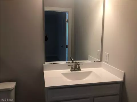 310 Ridgewater Dr, Elyria, OH 44035 photo 10