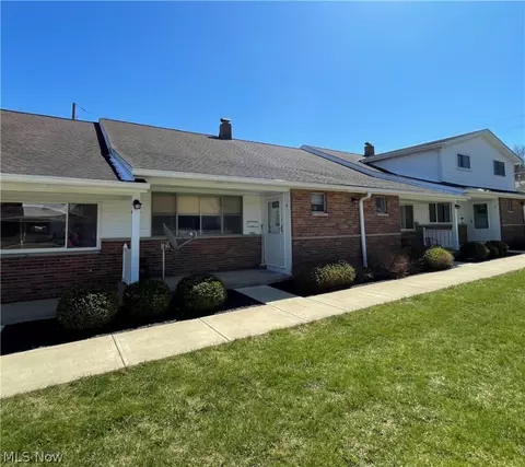 25345 Country Club Blvd #9, North Olmsted, OH 44070