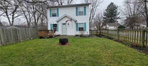 6607 Haywood Ave, Madison, OH 44057