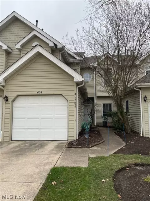404 Eagle Trce, Mayfield Heights, OH 44124