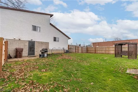 124 Overmont Ave SW, Massillon, OH 44646 photo 25