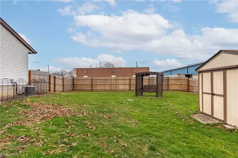 124 Overmont Ave SW, Massillon, OH 44646 photo 30