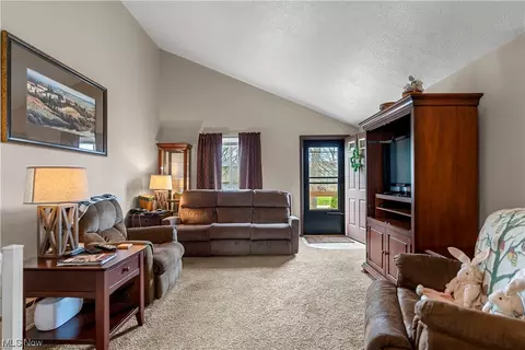 124 Overmont Ave SW, Massillon, OH 44646 photo 6
