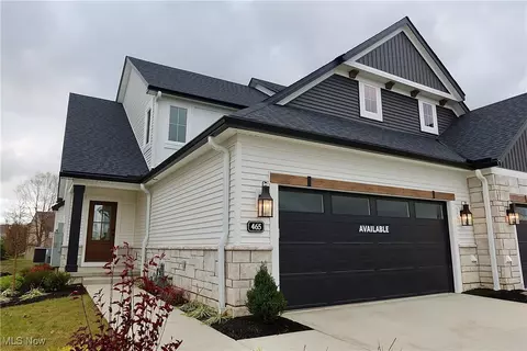 465 Bordeaux Blvd, Broadview Heights, OH 44147