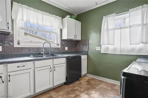 Kitchen - 18081 Derr Ave, Beloit, OH 44609 photo 1 of 1
