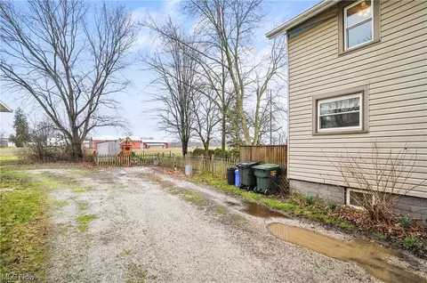 Exterior - 18081 Derr Ave, Beloit, OH 44609 photo 3 of 10