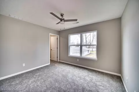 259 S Logan St, Elyria, OH 44035 photo 17