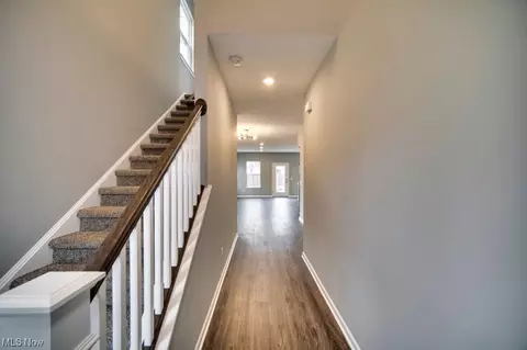 259 S Logan St, Elyria, OH 44035 photo 5